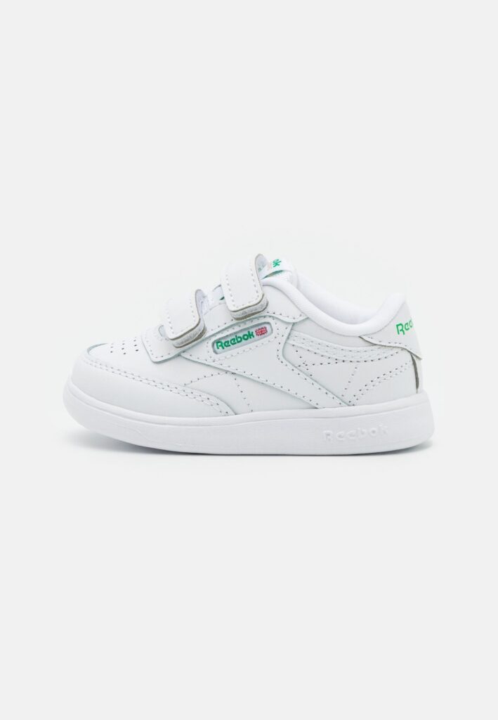 Heerlijke witte én stevige sneakers van Reebok voor kleine kids! 