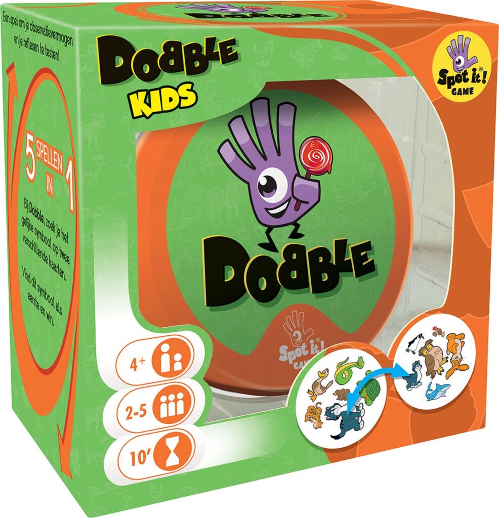 Spelletjes zoals Dobble Kids zijn hele leuke schoencadeautjes voor jongens.