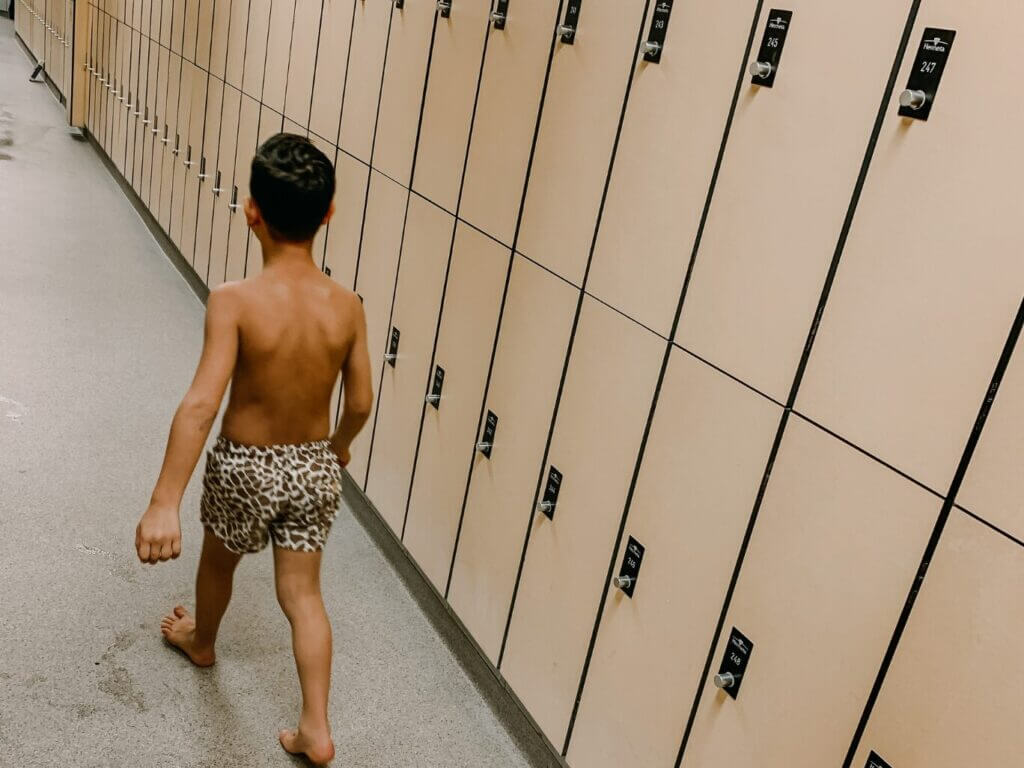 Lekker zwemmen met een indoor kinderfeestje!